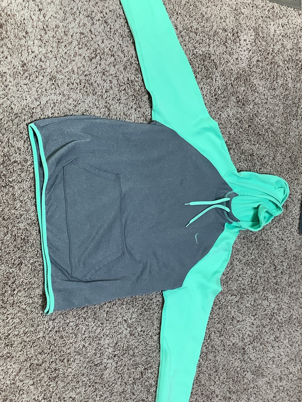 Nike therma fit women’s gray and teal XL